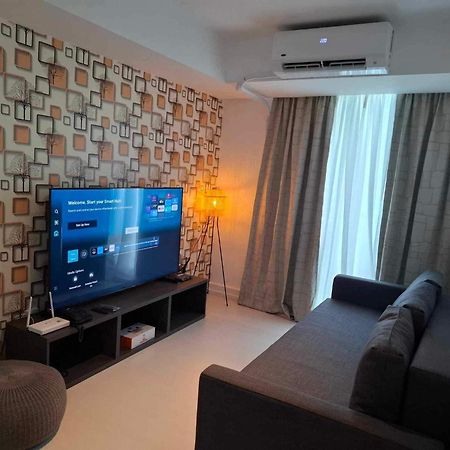 Manila Urban Resort At Azure Dış mekan fotoğraf