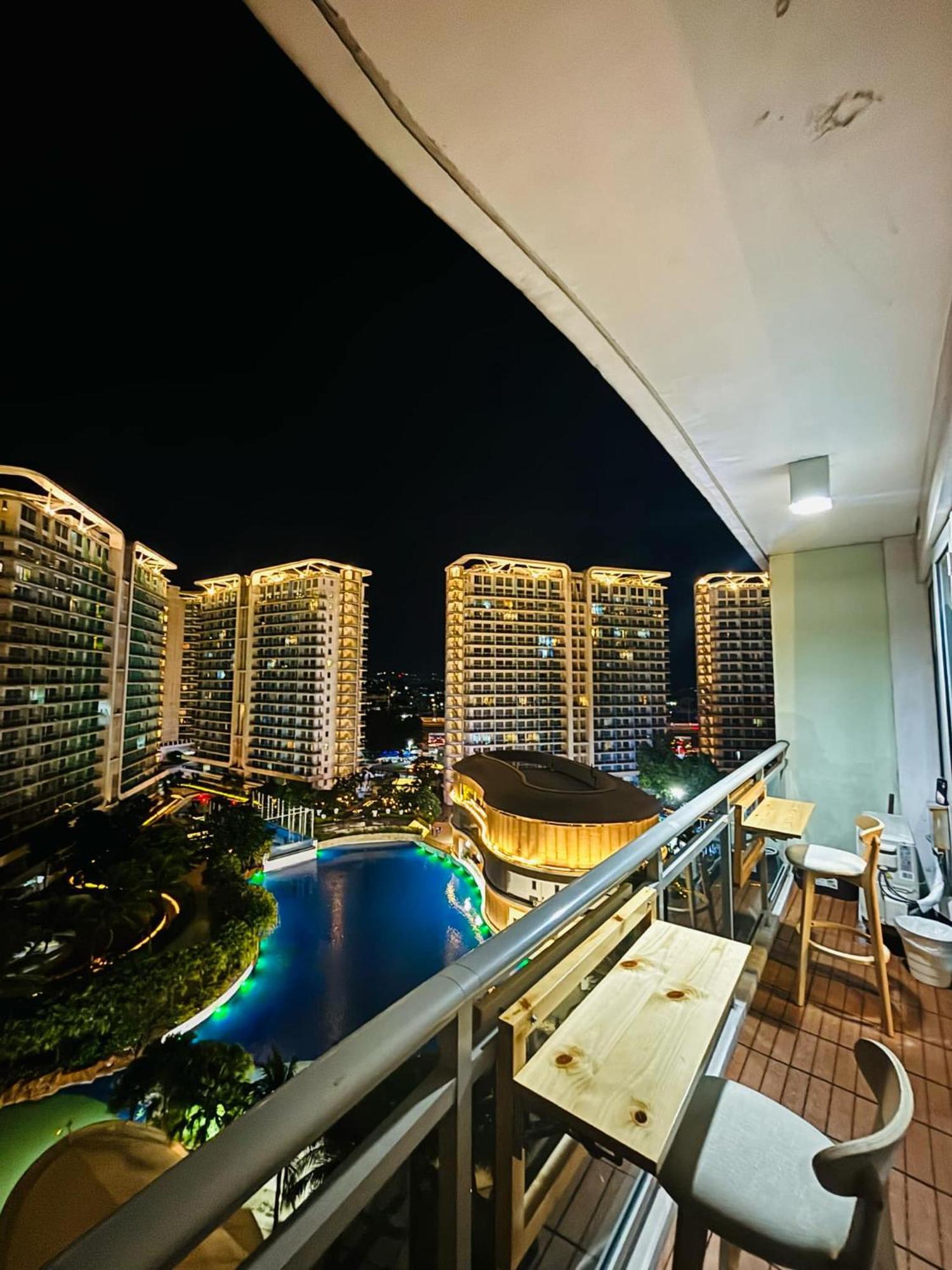 Manila Urban Resort At Azure Dış mekan fotoğraf