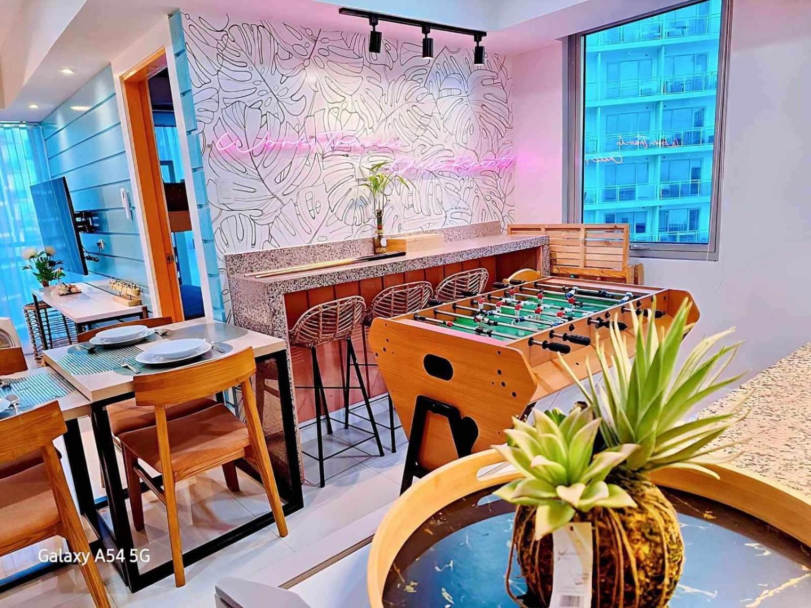 Manila Urban Resort At Azure Dış mekan fotoğraf